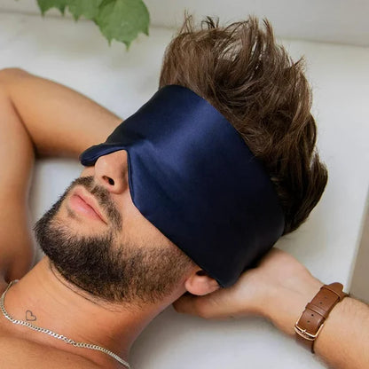 Silk sleeping mask from Lumenuv - in mulberry silk